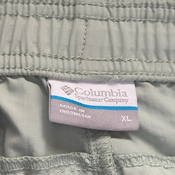 Columbia Two Pairs Shorts Bundle - Picture 6 of 7